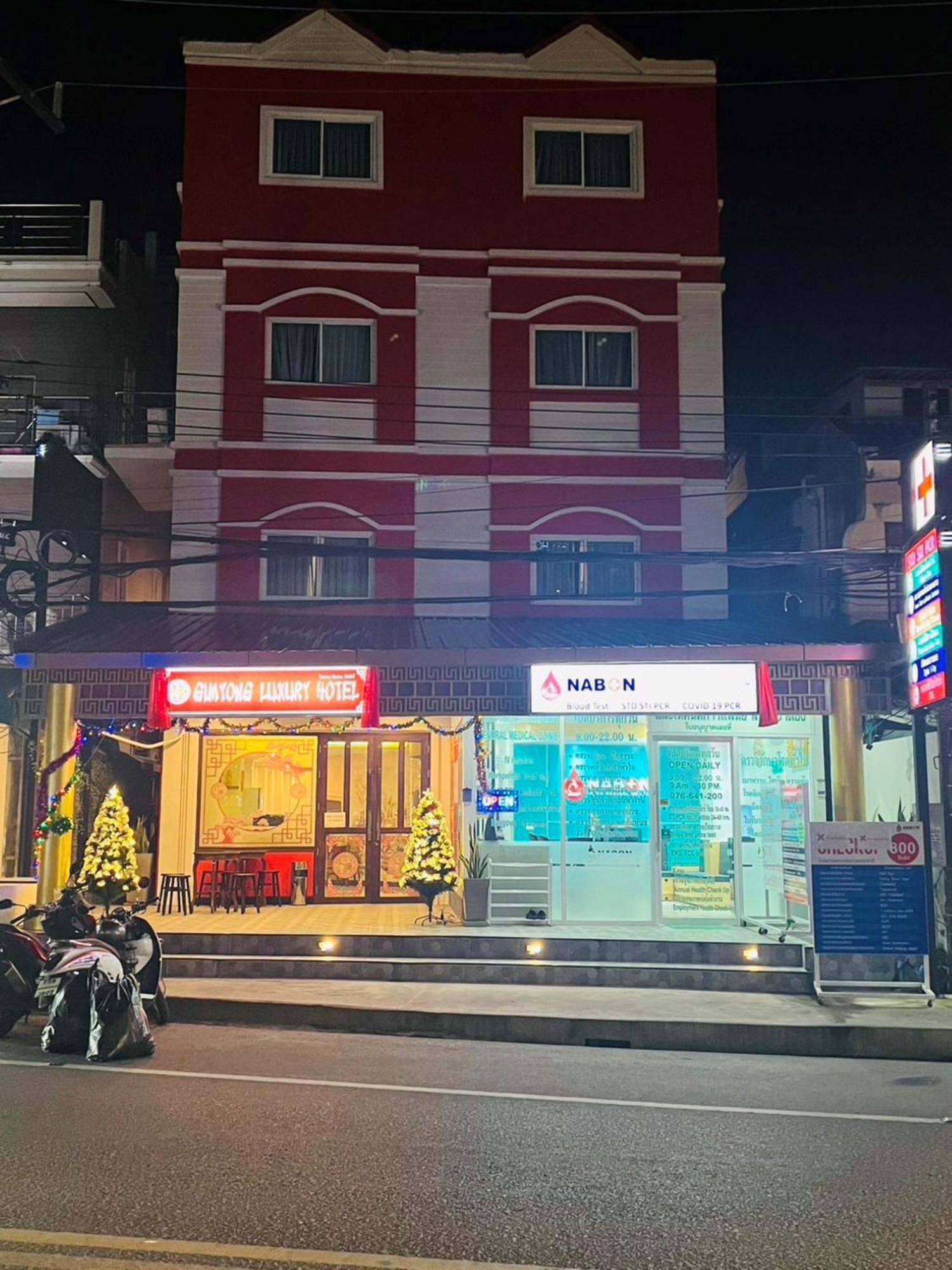 Sunray Beach Hotel Patong Kültér fotó