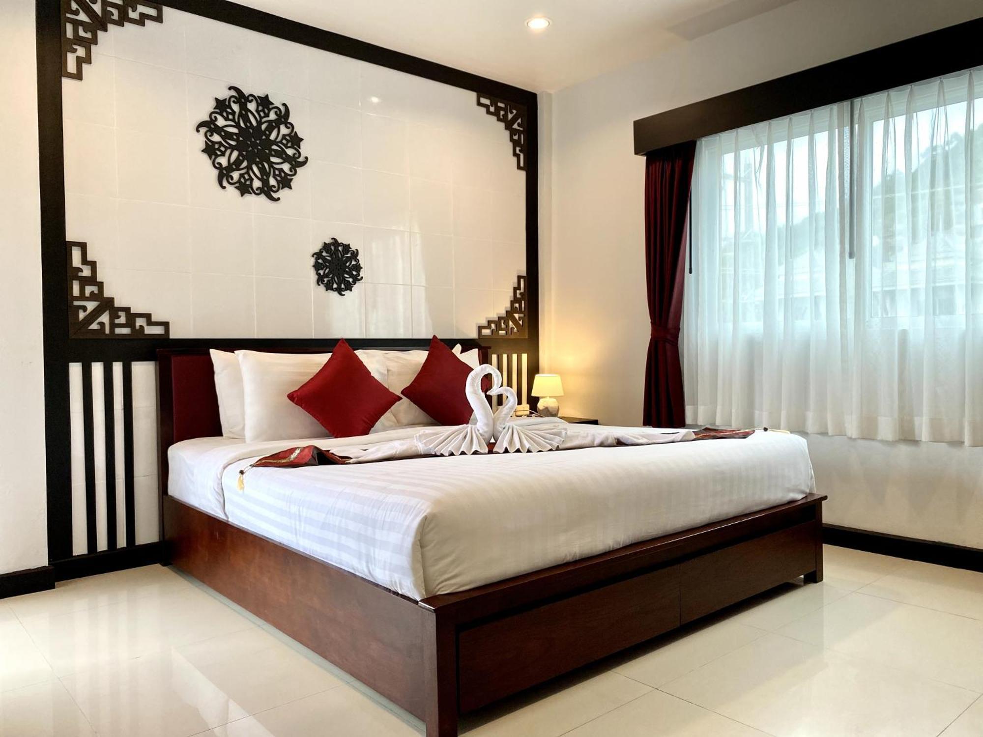 Sunray Beach Hotel Patong Kültér fotó