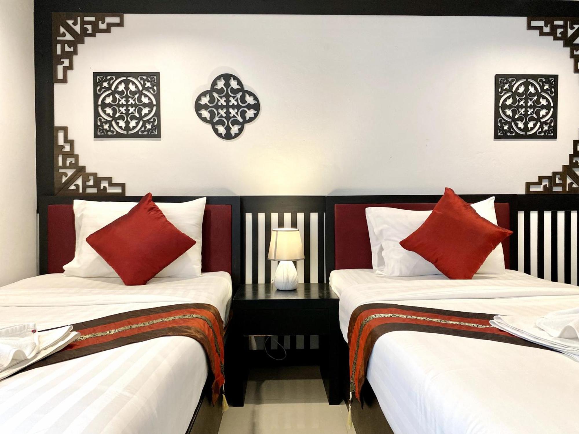 Sunray Beach Hotel Patong Kültér fotó