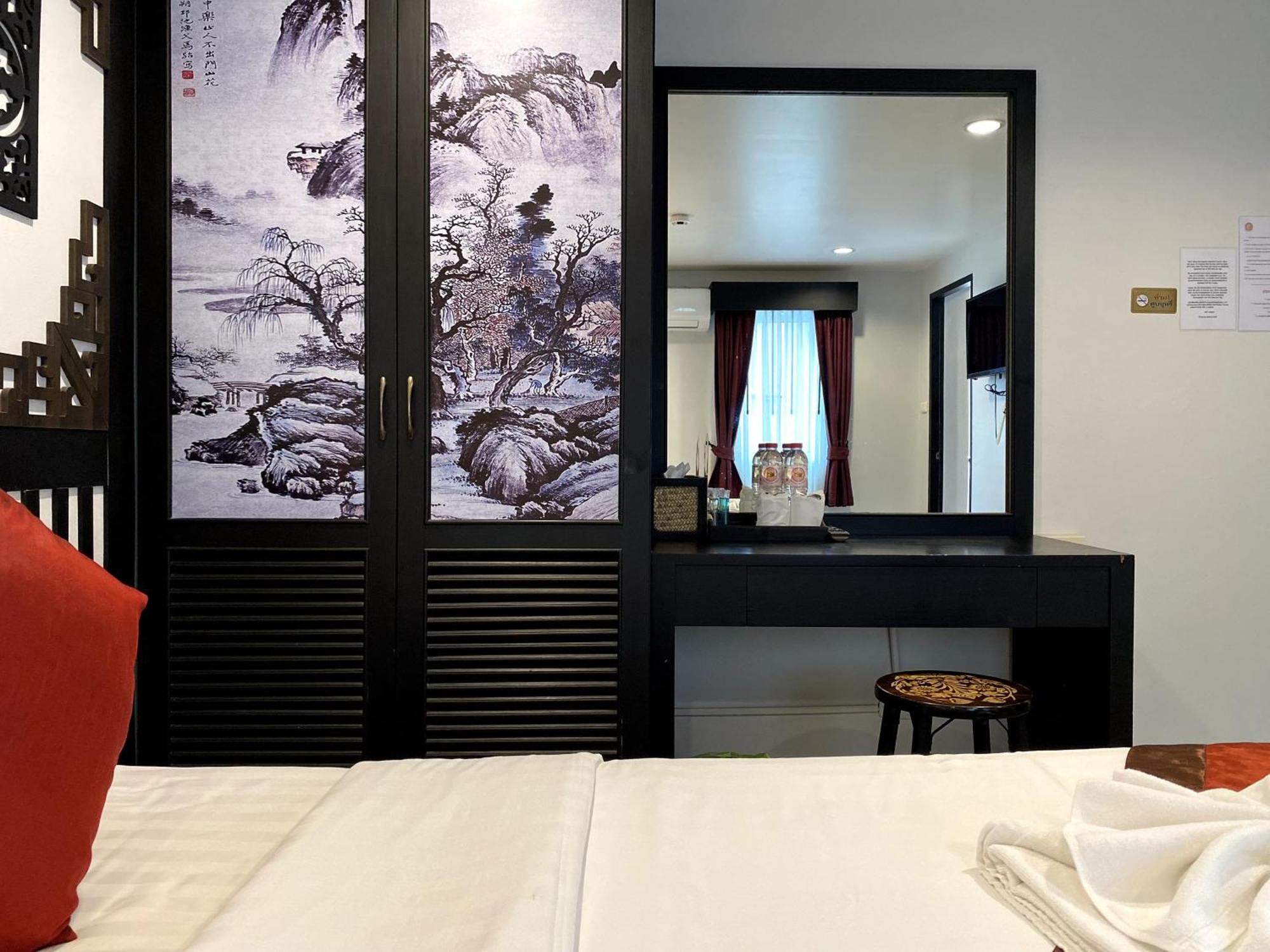 Sunray Beach Hotel Patong Kültér fotó