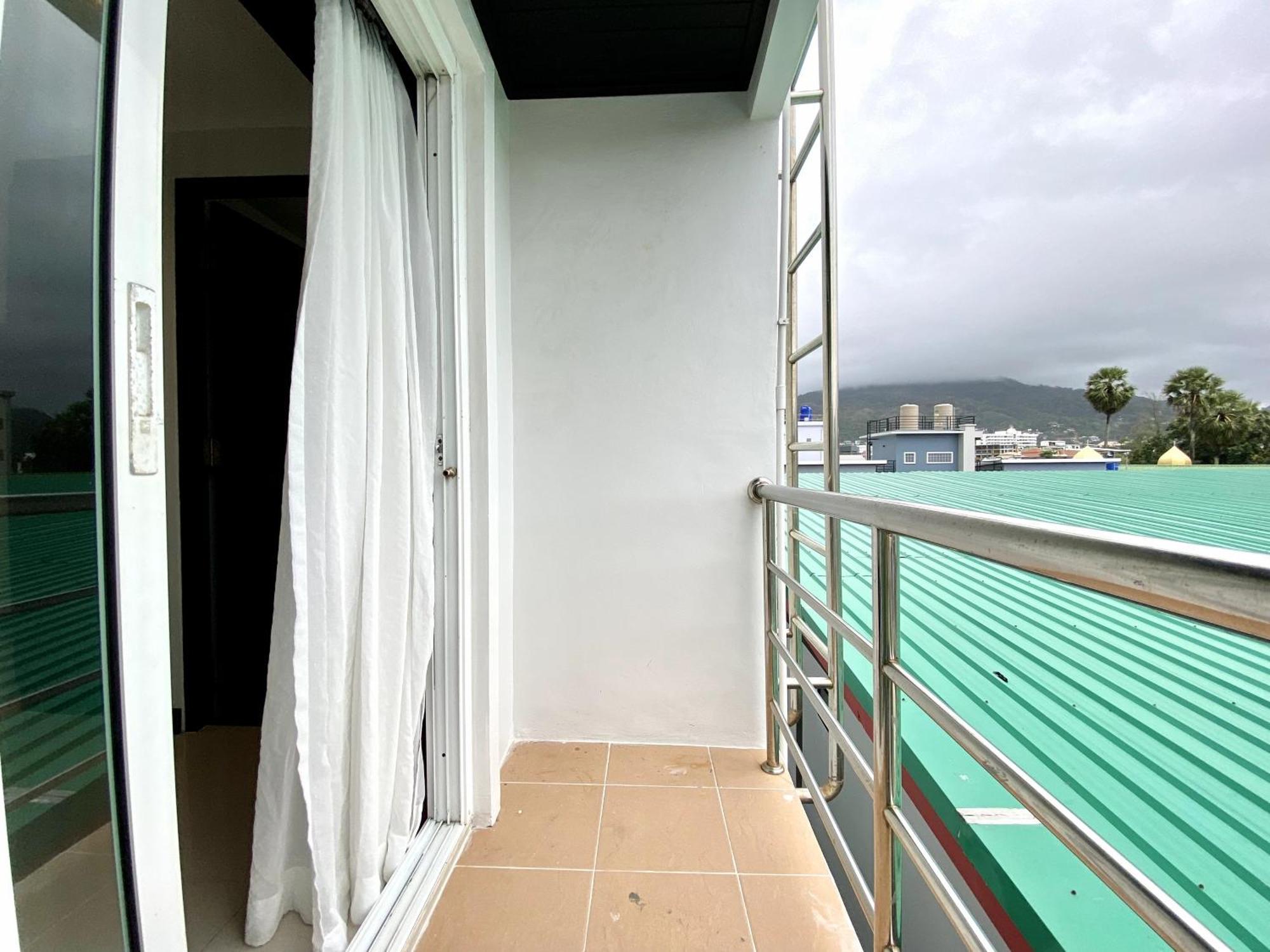 Sunray Beach Hotel Patong Kültér fotó