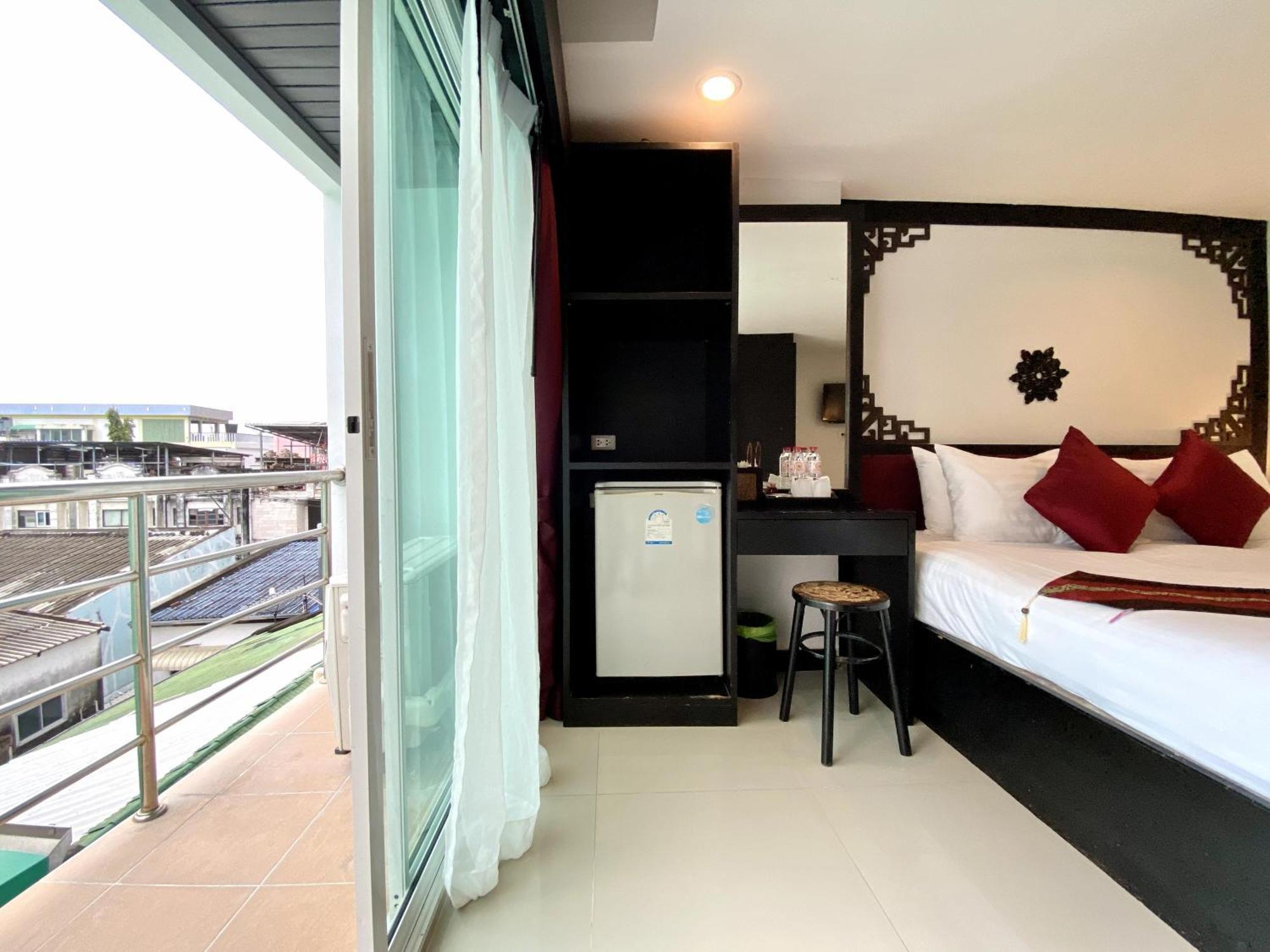 Sunray Beach Hotel Patong Kültér fotó
