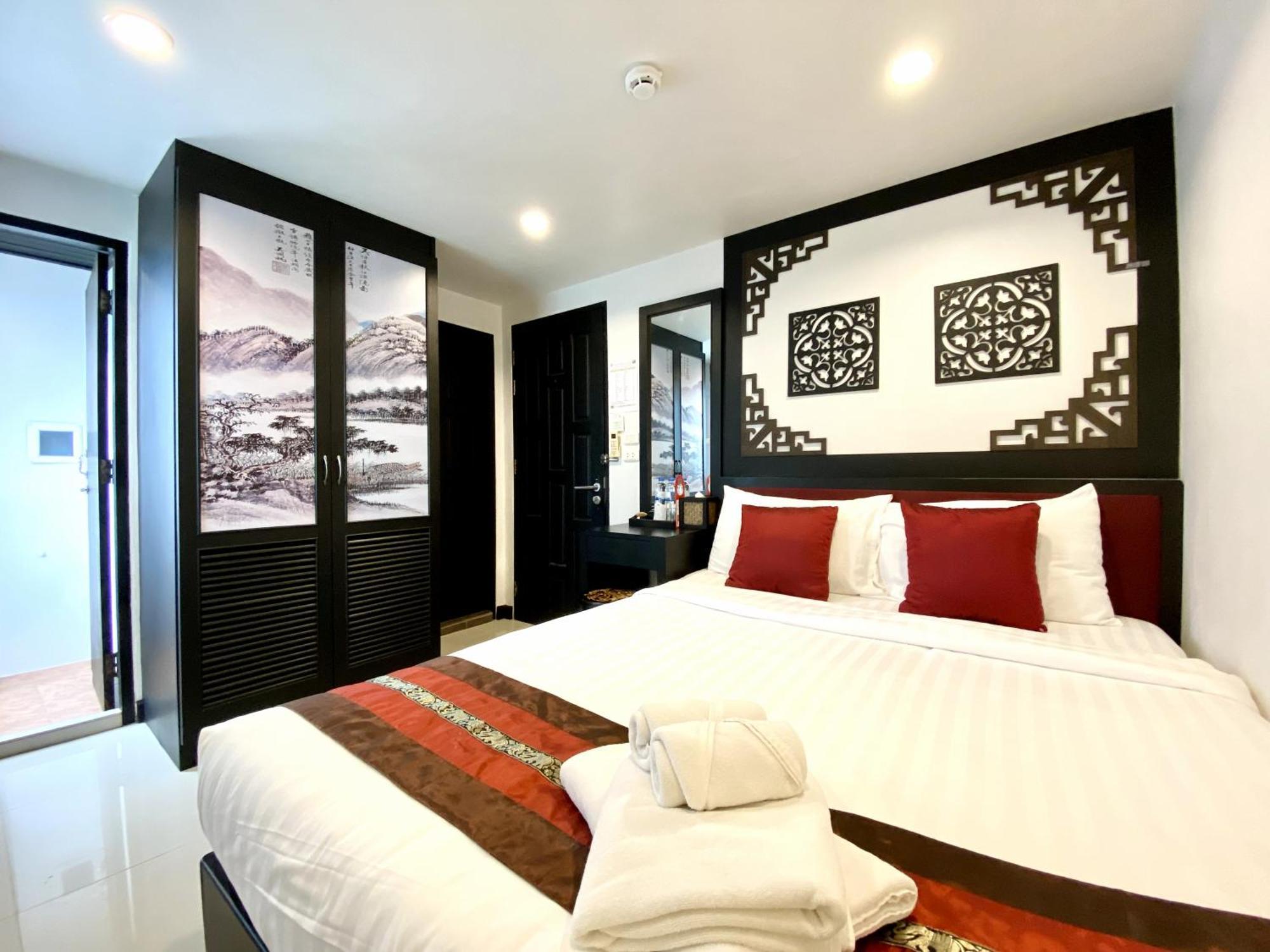Sunray Beach Hotel Patong Kültér fotó