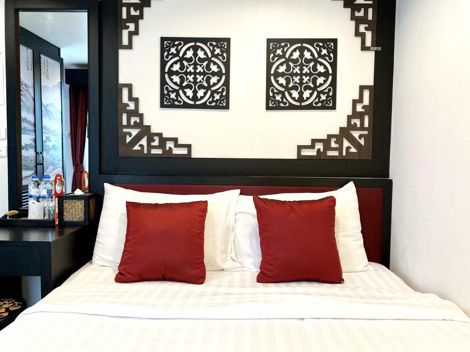 Sunray Beach Hotel Patong Kültér fotó