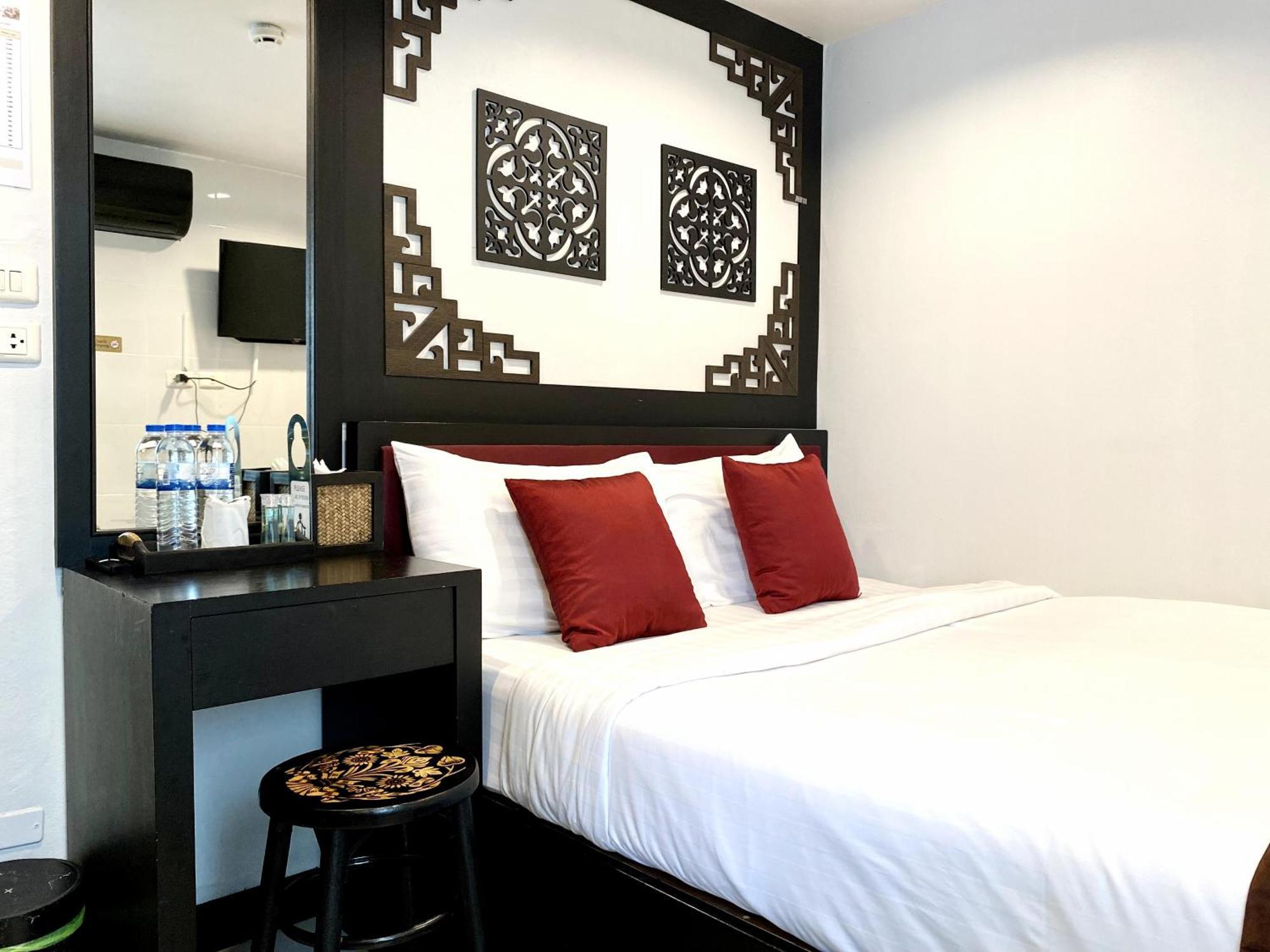 Sunray Beach Hotel Patong Kültér fotó