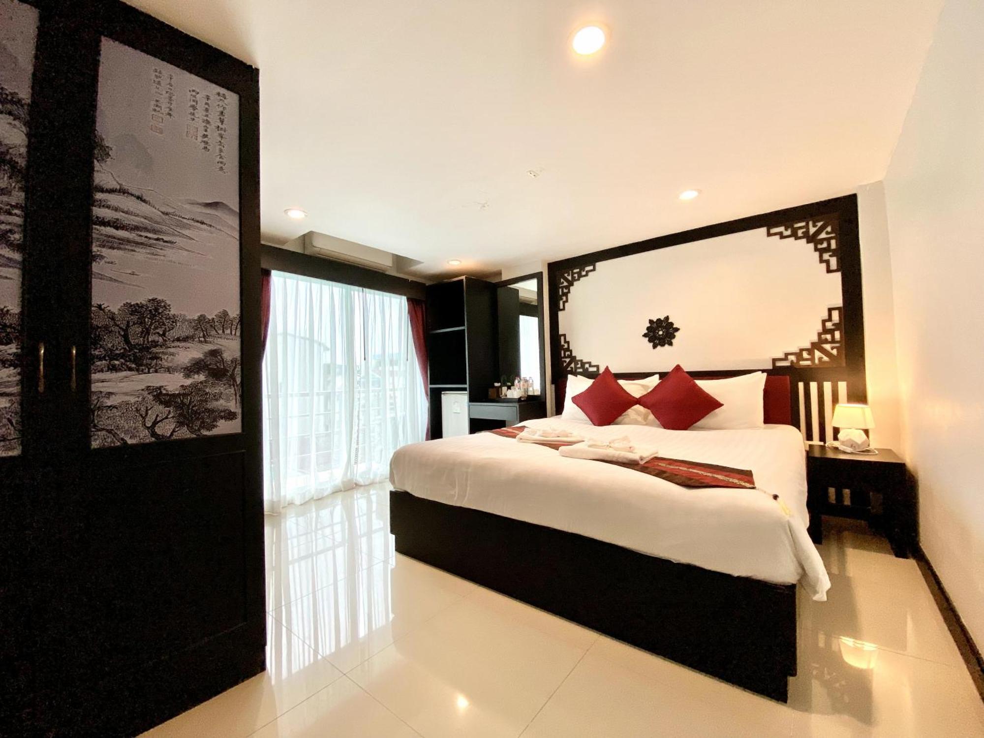 Sunray Beach Hotel Patong Kültér fotó